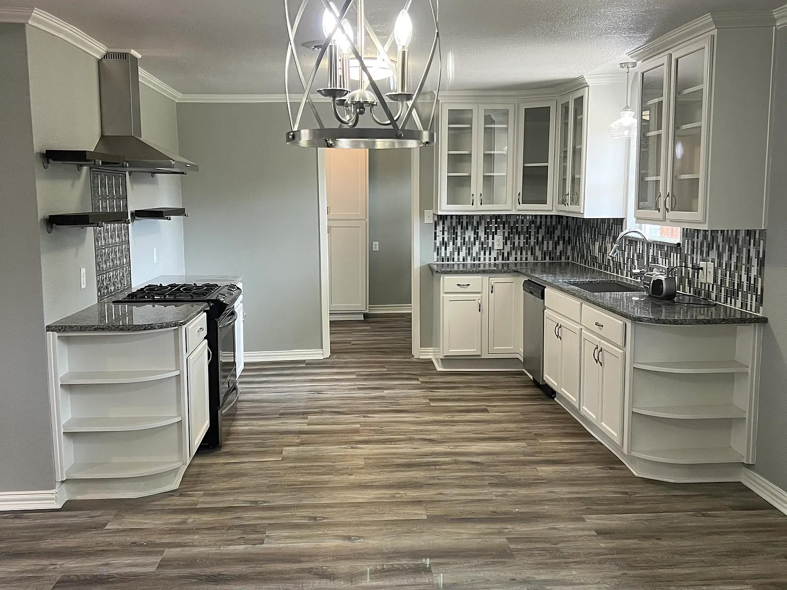 105 Vernon Castle Ave — Photo 3