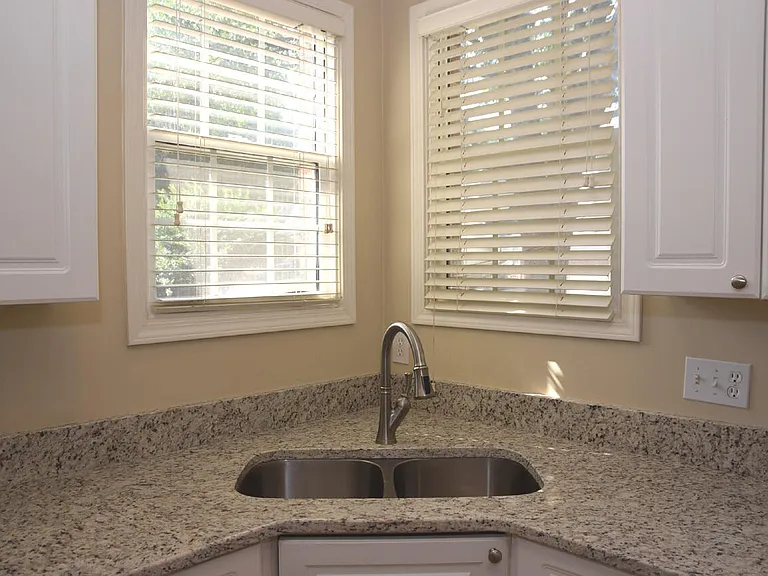 7711 Astoria Pl — Photo 12