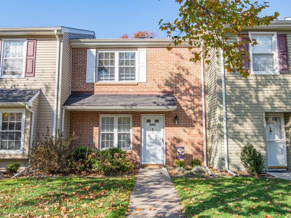 205 Gettysburg Way Lincoln Park #205