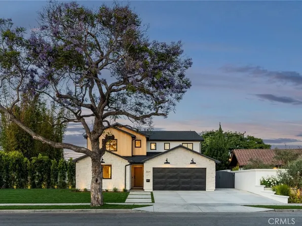 3024 Country Club Dr, Costa Mesa, CA 92626
