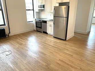 Rented by Tapiro Realty