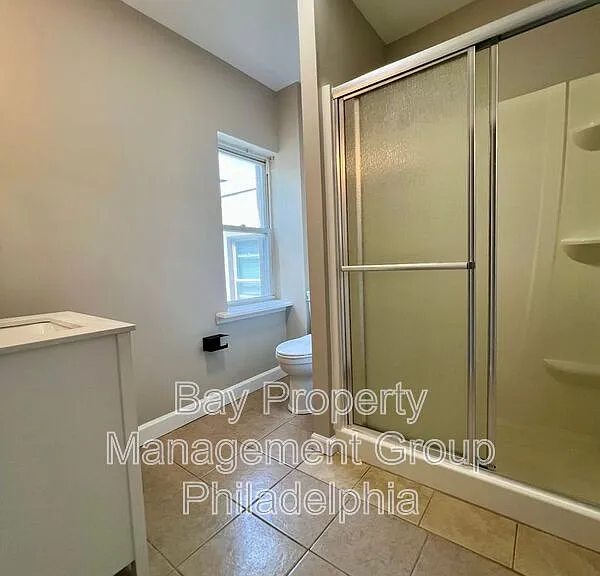 1844 Master St #3 — Photo 7