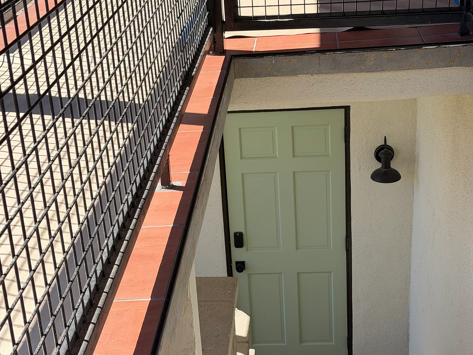 1 bed, 425 sqft, $2,200 — Photo 2