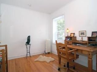 719 Reba Pl APT 1N, Evanston, IL 60202