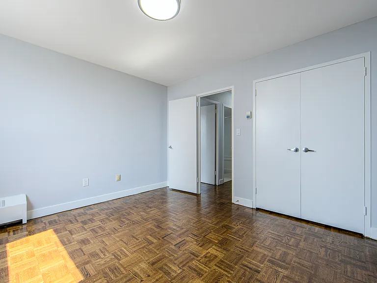 40 High Park Ave — Photo 12