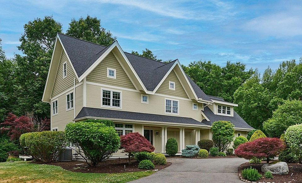 1st image of 46 Sovereign Way