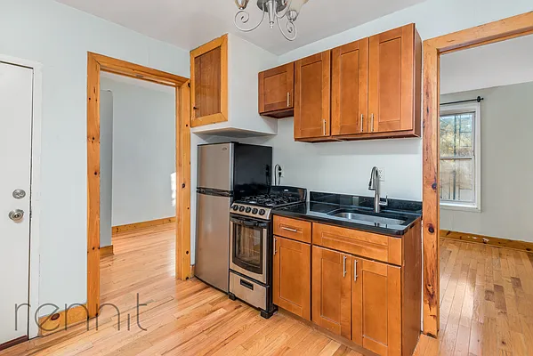 Rented by Rennit Inc. | media 3