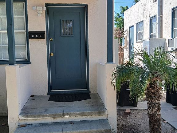 5th image of 930-936.5 N Grand Ave #934