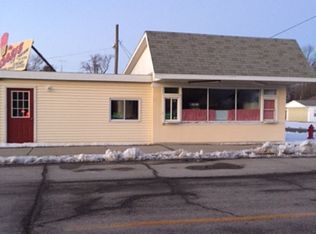 122 E State St, Kingman, IN 47952