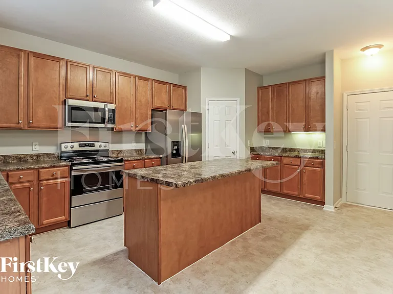 4707 Shady Oak Dr — Photo 6