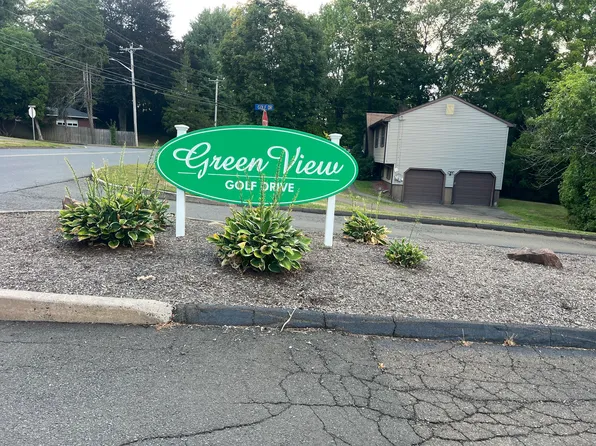 304 Golf Drive #304, East Haven, CT 06512