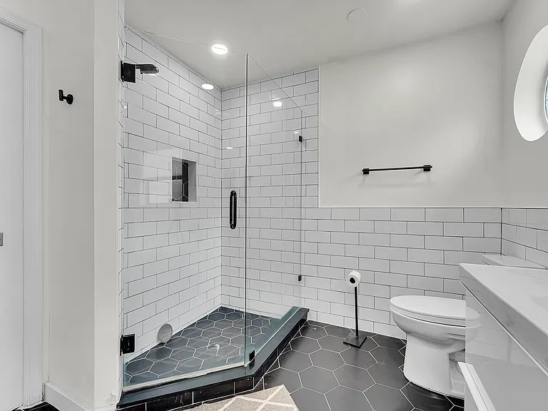 945 Sunflower Ave — Photo 18