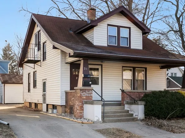 21 Farwell St #1, Madison, WI 53704