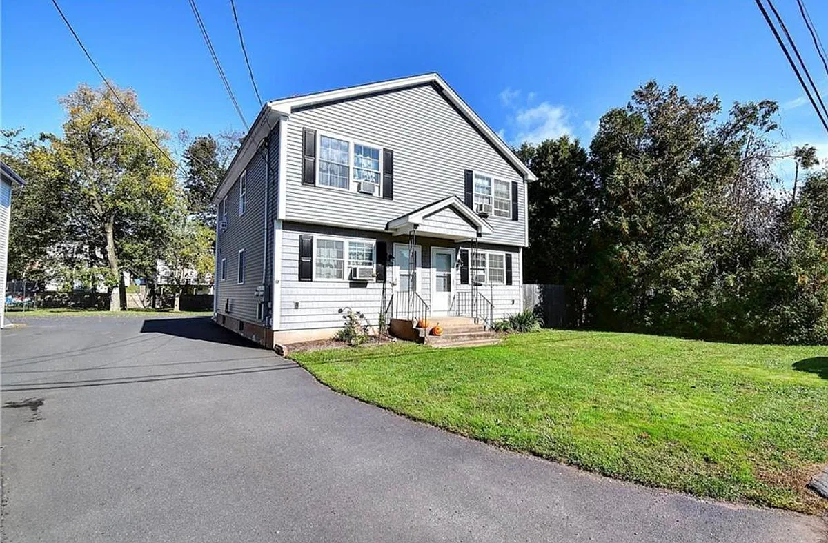 Building Photo - 15 Westerly St #15