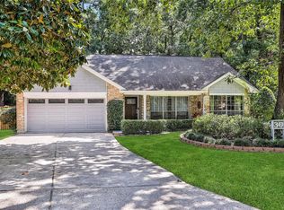 30 N Rain Forest Ct, Spring, TX 77380