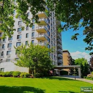 307 Prospect Ave APT 6H, Hackensack, NJ, 07601