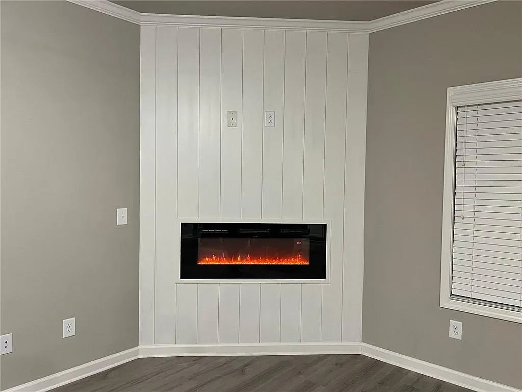 4 bed, 2.5 bath, 2000 sqft, $2,150 — Photo 3
