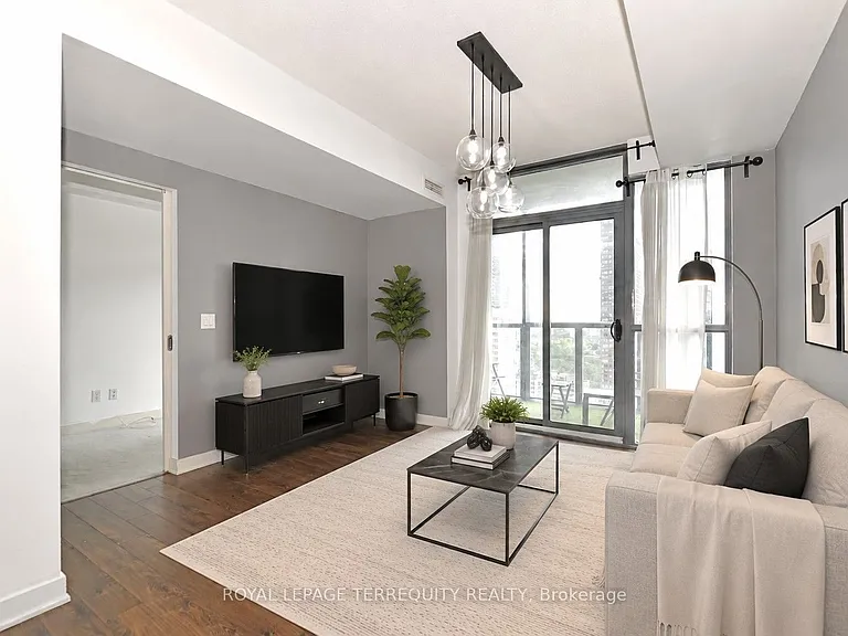 110 Charles St E #2710 — Photo 3