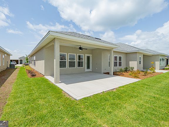 3rd image of 220 The Villas Way