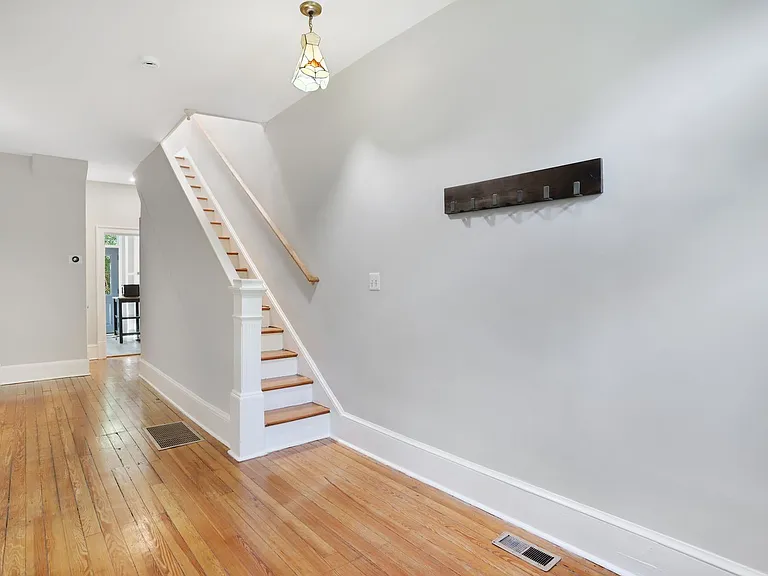 1373 N Carolina Ave NE — Photo 11