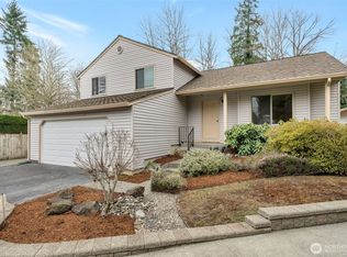 953 Field Avenue NE, Renton, WA 98059