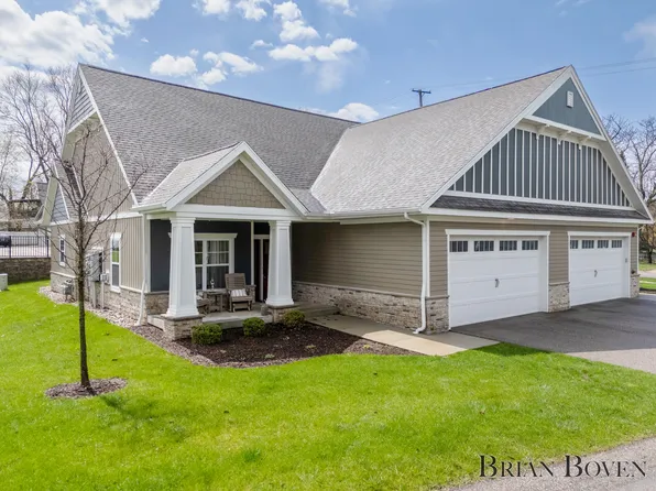 148 Tamarack Ln NE #2B, Rockford, MI 49341