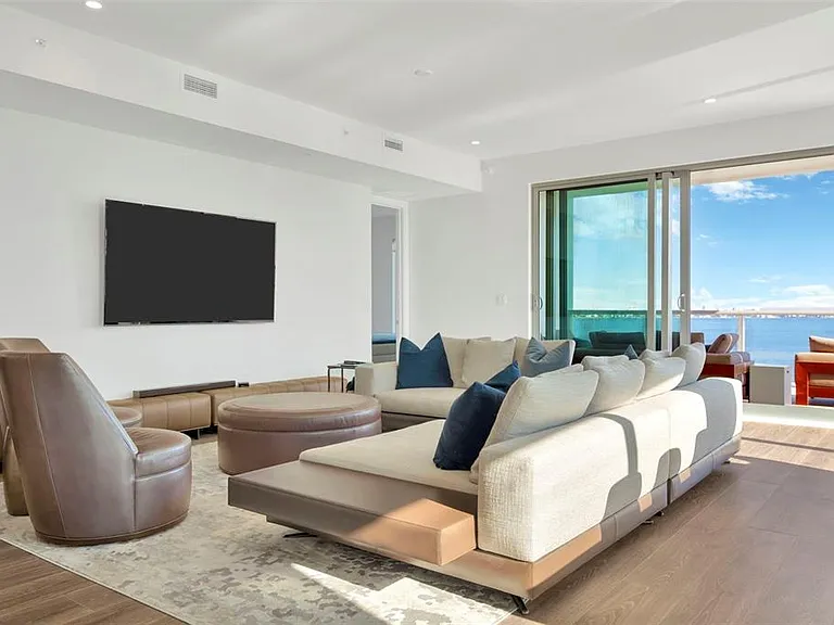 2910 W Barcelona St #1004 — Photo 11