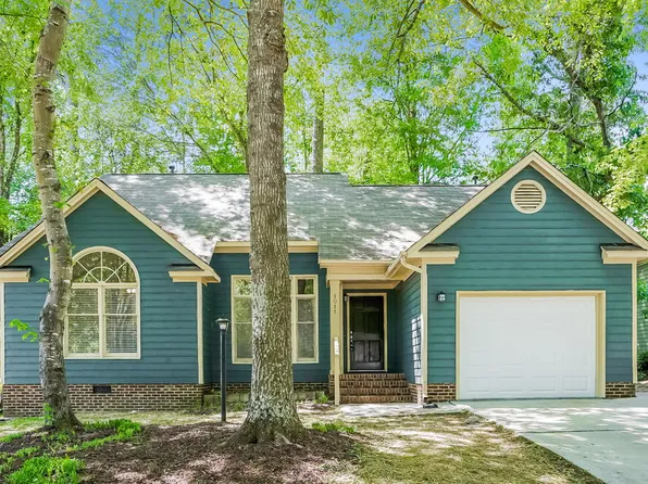 1011 Laurens Way, Knightdale, NC 27545