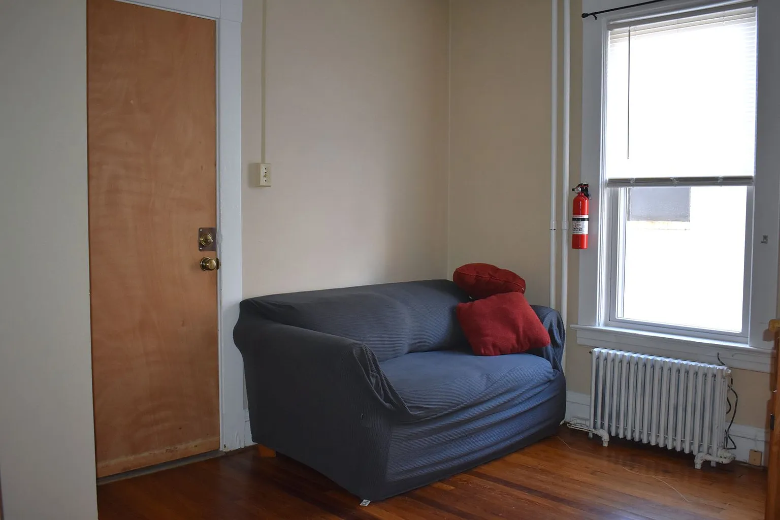 35 S Carpenter Ave APT 6 photo 1