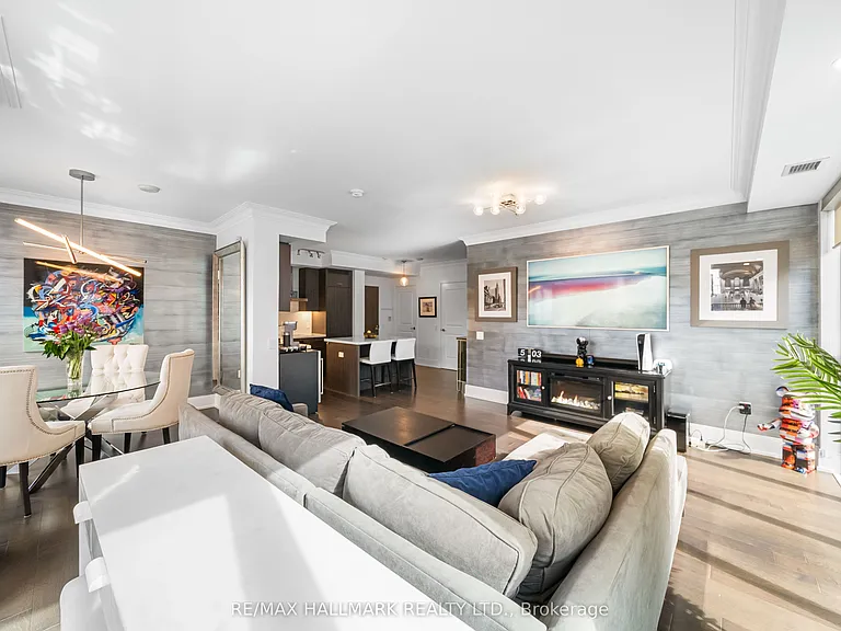 560 Front St W #1105 — Photo 11