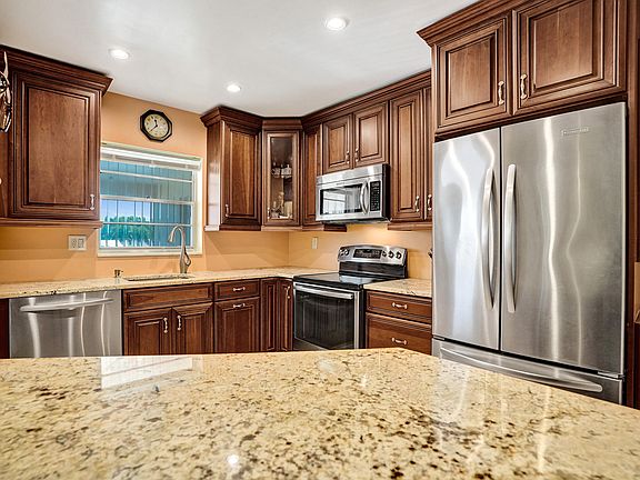 3rd image of 2121 NE 68TH Street #202
