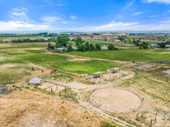 4417 Oak Rd, Ontario, OR 97914