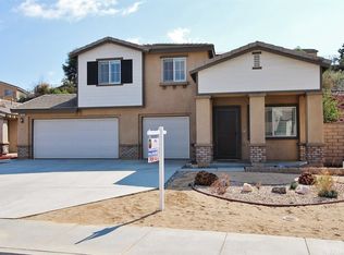 29068 Escalante Rd, Canyon Lake, CA 92587