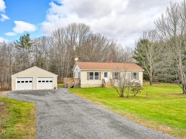 45 Town Farm Road, Sidney, ME 04330