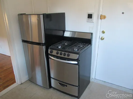 Rented by City Connections Realty | media 31