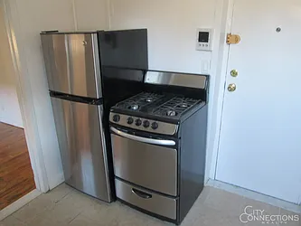 Rented by City Connections Realty