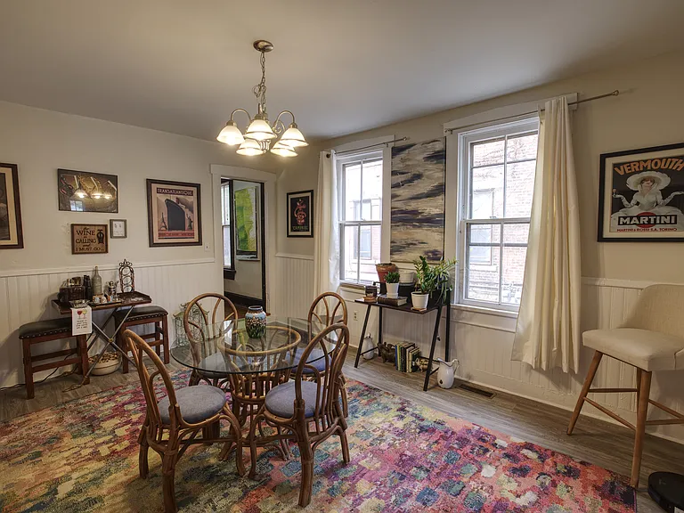 110 Brown St — Photo 3