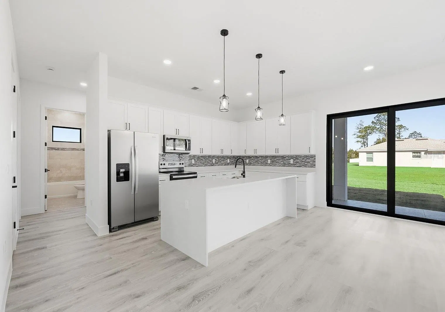 4 bed, 2896 sqft, $2,800 — Photo 4