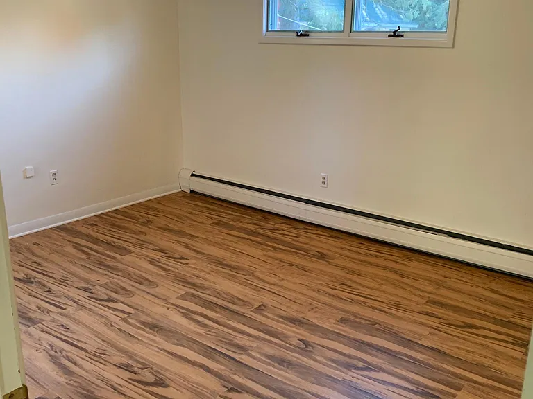 6 W Saint Andrews St #1 — Photo 2