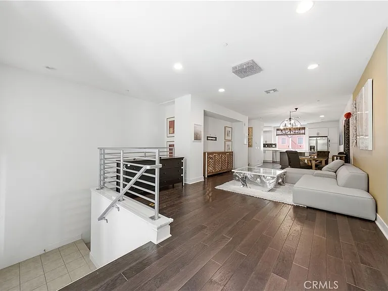 266 Rockefeller — Photo 31
