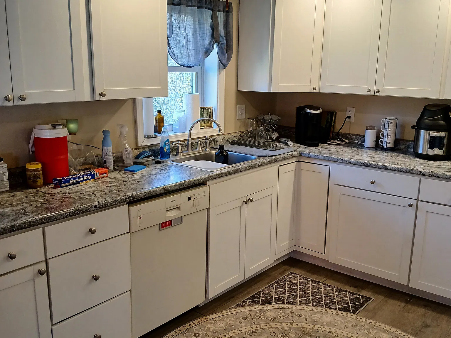 4 bed, 1700 sqft, $2,600 — Photo 4