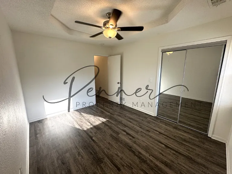 705D NE Ball Dr — Photo 6