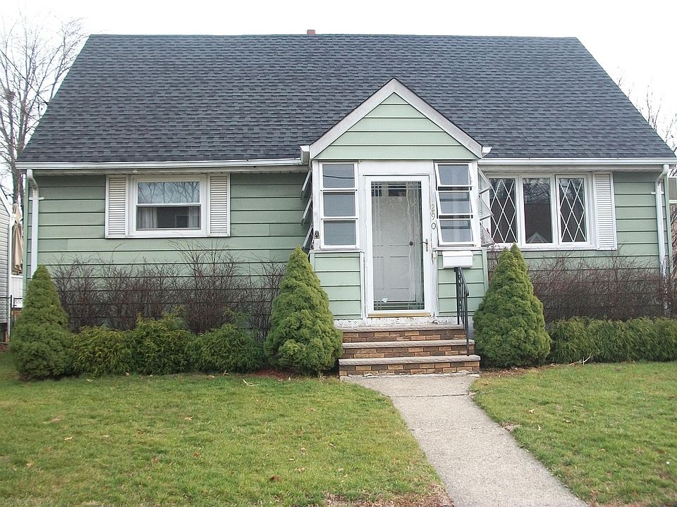 1st image of 290 Fairway Ave