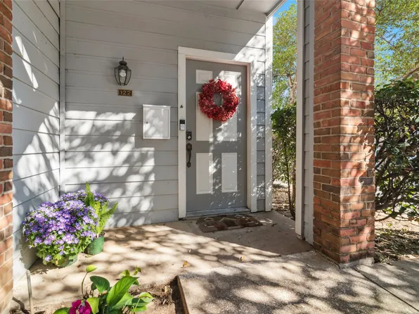 2106 Amesbury Dr Unit 122, Arlington, TX 76011