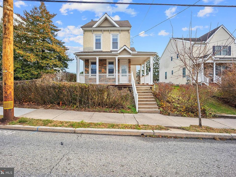 1st image of 321 Franklin Ave