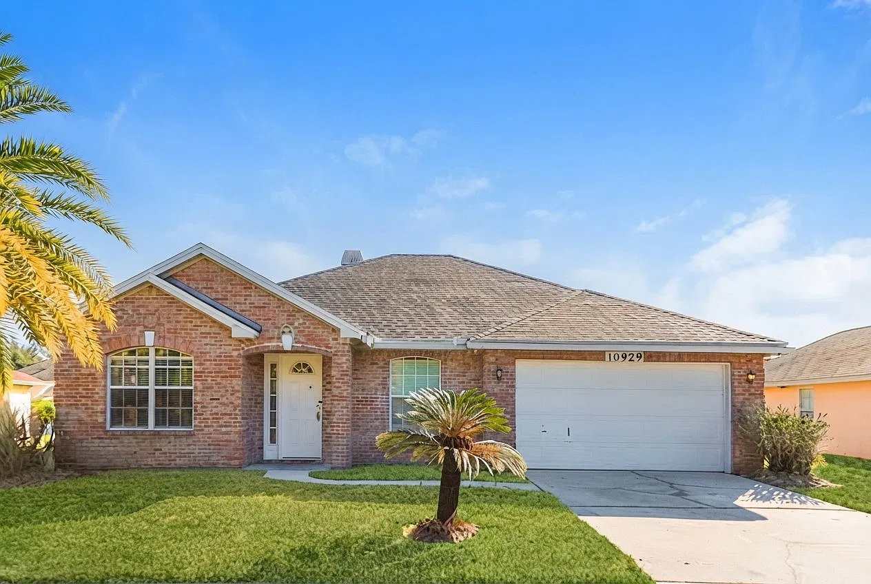 Spacious 4BR/4BA Single-Family Home for Rent in Jacksonville, FL - $1655/mo — Photo 1