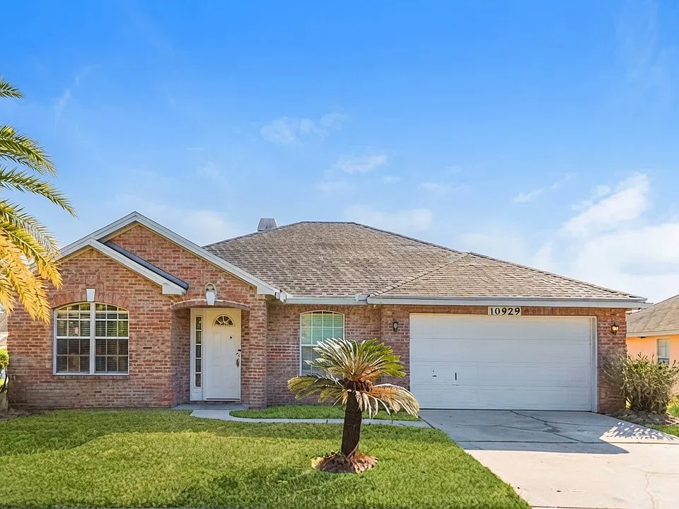 10926 Natalie Dr