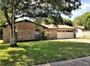 1501 Glenmeadows Dr, Round Rock, TX 78681