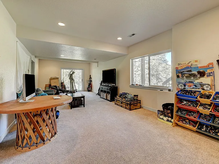 7557 Gartner Rd — Photo 13