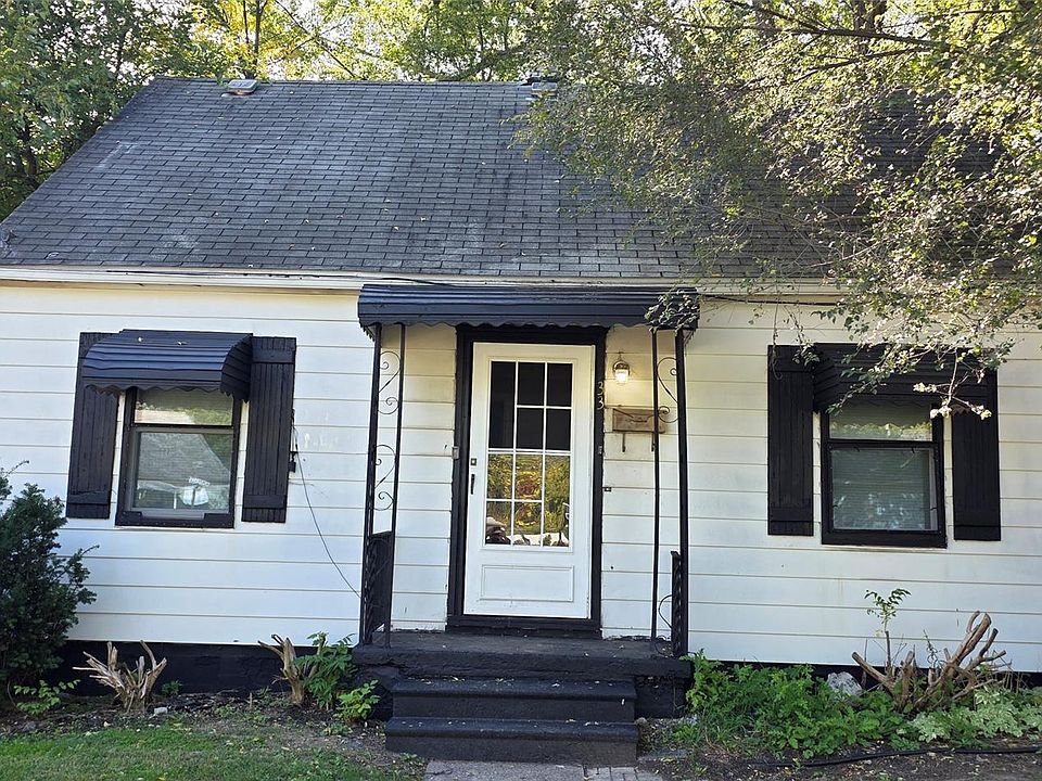 1st image of 33 Monterey St